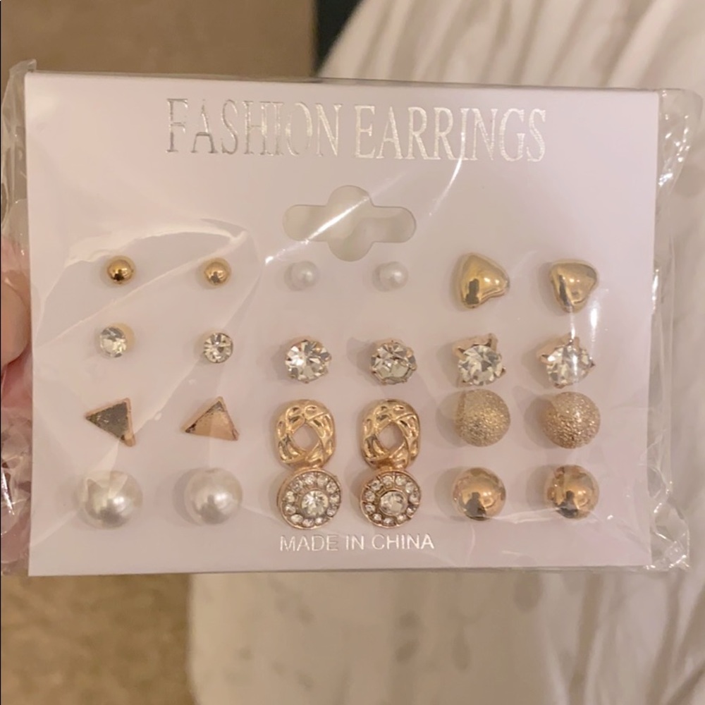 Earring Set - Picture 2 of 4